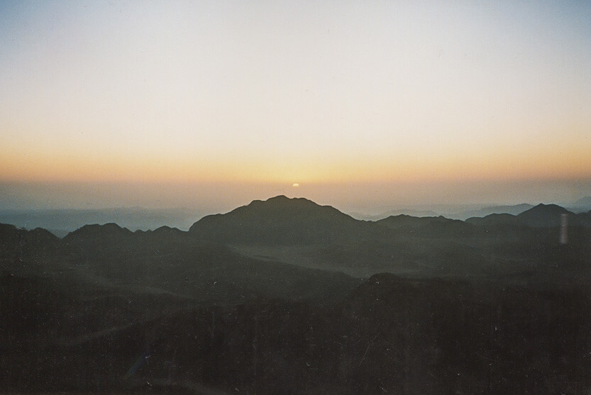 Solopgang fra toppen af Mount Sinai