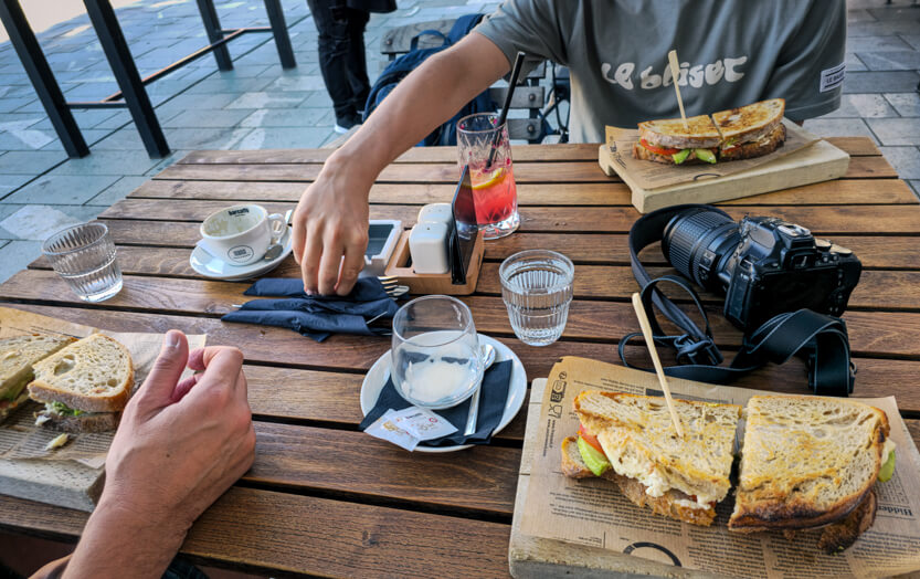 Morgenmad på torvet, Maribor, Slovenien